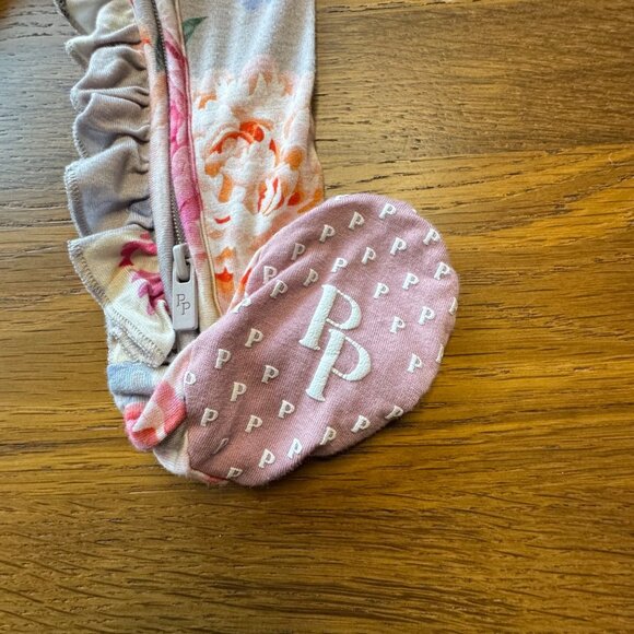 POSH PEANUT Floral Ruffled Footie Pajamas Girls 0-3 Infant Ruffle Bamboo Zippie - Picture 6 of 8